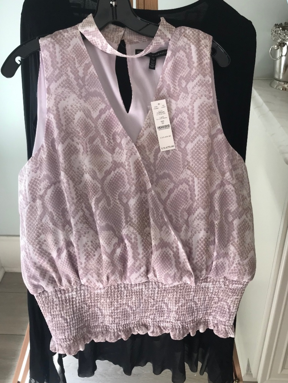Sleeveless Blouse in lavender White House Black Market